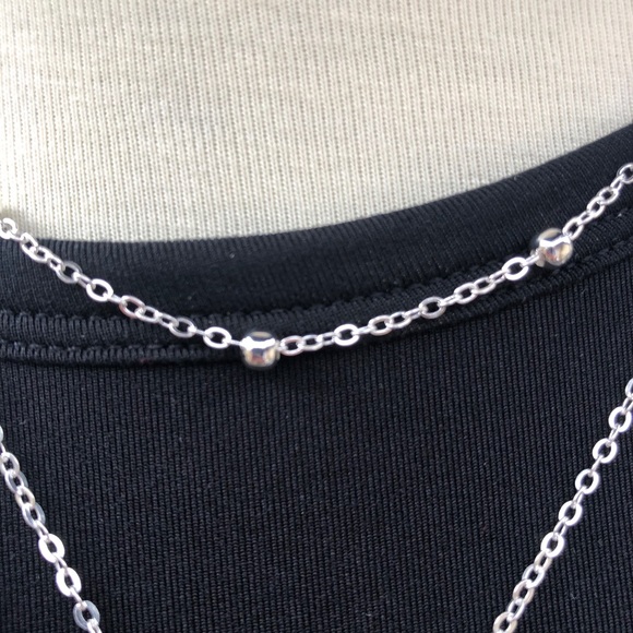 Lotus Multilayered necklace - Picture 9 of 13